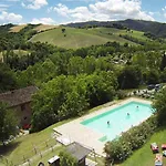 Holidays - Podere Sei Poorte * Genga (Pesaro and Urbino)