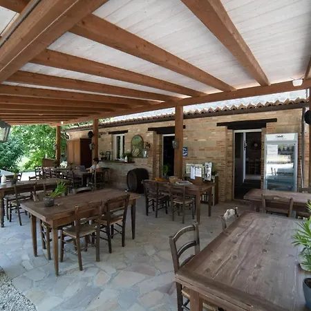 Holidays - Podere Sei Poorte * Genga (Pesaro and Urbino)